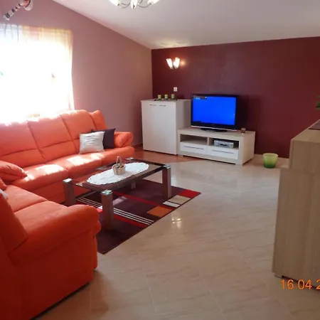 21 Apartment